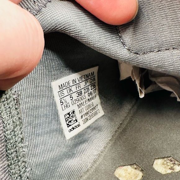 Adidas Foot Locker x NMD_R1 'Grey Four' Sneakers Size 6.5 - Picture 9 of 11